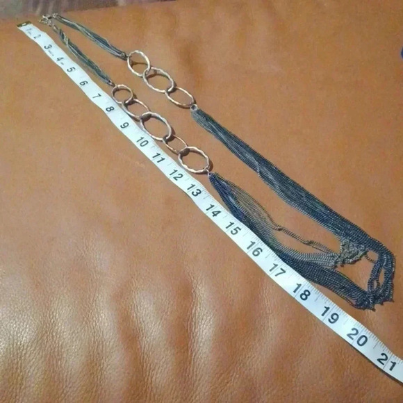 Necklace with different color chains and different size links. - Picture 4 of 4